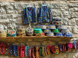 Azerbaijan most unique souvenirs